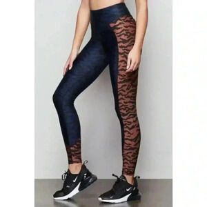 Good American Oasis‎ Leopard Leggings Size Medium